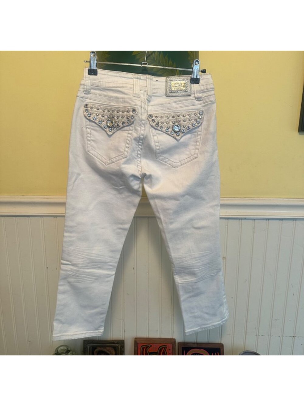 Miss Me Womens White Rhinestone-Embellished Straight-Leg Jeans Size 1 - Picture 4 of 8